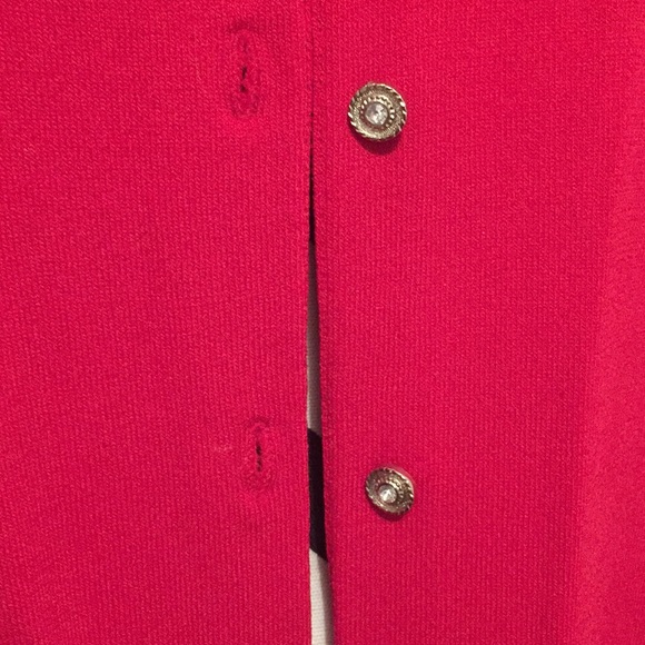 Cable & Gage Knot Sweater - Picture 5 of 9